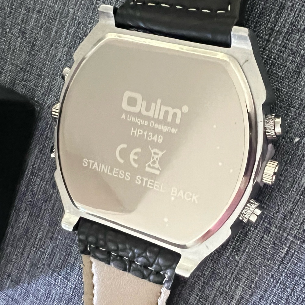 OULM Men’s Watch Silver with All Leather Strap in Black NWT FULL INCLUSION - Picture 5 of 16